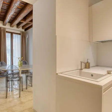 Ca Margherita Loft & Square Palazzo Grifalconi