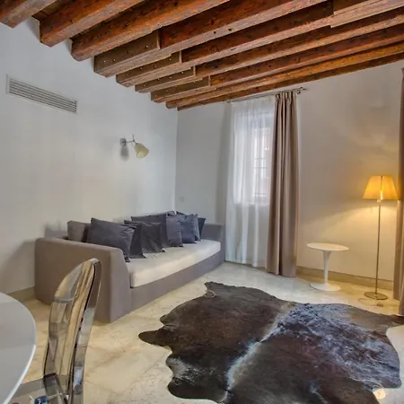 Ca Margherita Loft & Square Palazzo Grifalconi